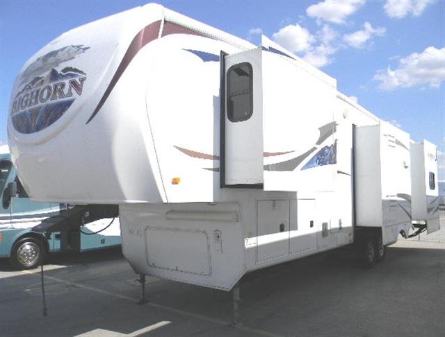 Used 2010 Heartland Big Horn 3670 Fifth Wheel For Sale